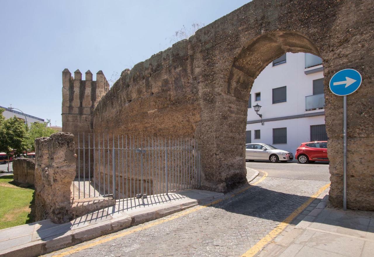 Murallas De Sevilla Apartamento Con Garaje 4 Pax Esterno foto